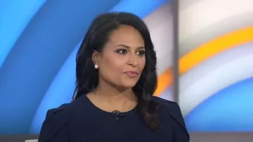 Calvin Klein Puff Sleeve Sleeve Scuba Shift Robe portée par Kristen Welker comme vu dans Aujourd’hui le 25 mai 2023