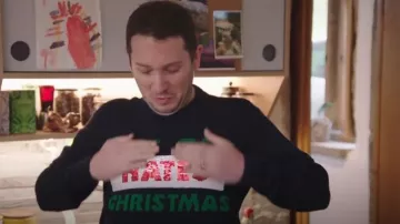 Jersey navideño Este chico ama / odia el tamaño navideño Grande usado por Jon (Jon Richardson) como se ve en Meet the Richardsons (S04E09)