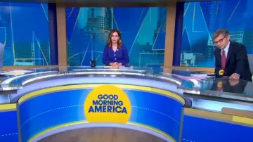 Sandro Gabrielle Ribbed Knit Cardigan porté par Rebecca Jarvis tel que vu dans Good Morning America le 31 mai 2023