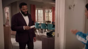 Etro Basic Knit Blazer worn by Andre 'Dre' Johnson (Anthony Anderson) as seen in black-ish (S08E05)