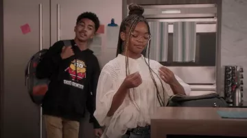 Isabel Marant Étoile Plalia Blusa usada por Diane Johnson (Marsai Martin) vista en negro (S08E02)