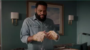 G-Star Raw 3301 Denim Shirt porté par Andre 'Dre' Johnson (Anthony Anderson) en noir-ish (S08E10)
