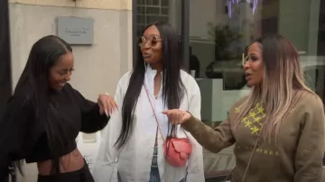 Chanel Timeless Heart Medium Lamb Pink usado por Marlo Hampton como se ve en The Real Housewives of Atlanta (S15E05)