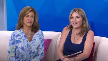 Cloth & Stone Tie-Neck Blouse worn by Hoda Kotb as seen in Today  with Hoda & Jenna on June 6, 2023