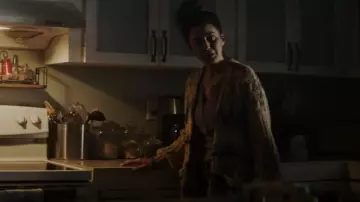 Pilcro Lily Longline Cardigan worn by Lana Lang Cushing (Emmanuelle Chriqui) as seen in Superman & Lois (S03E11)