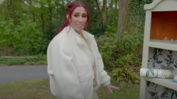 Free People Fp Movement Hit The Slopes Fleece Jacket porté par Stacey Solomon comme on le voit dans Sort Your Life Out with Stacey Solomon (S02E03)