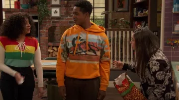 Billionaire Boys Club Wan­der­lust Hood­ie worn by Booker Baxter (Issac Ryan Brown) as seen in Raven's Home (S06E05)