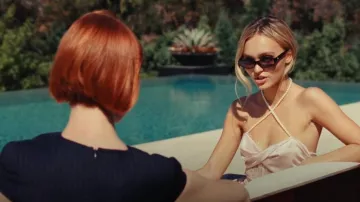 Nana Jacqueline Robe Elisa en Rosa usada por Jocelyn (Lily-Rose Depp) como se ve en The Idol (S01E01)