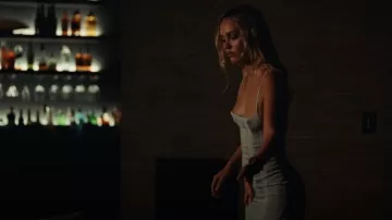 Aya Muse El vestido Merano usado por Jocelyn (Lily-Rose Depp) como se ve en The Idol (S01E01)