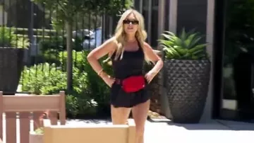 Sac ceinture Lululemon Everywhere porté par Tamra Judge comme on le voit dans The Real Housewives of Orange County (S17E01)