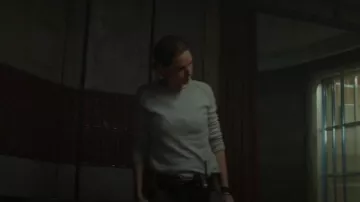 Jersey Damsville vintage americano usado por Juliette Nichols (Rebecca Ferguson) visto en Silo (S01E04)