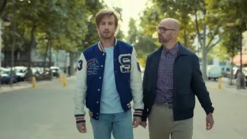 Le blouson teddy Schott porté par Grégory Van Huffel (Philippe Lacheau) dans le film Alibi.com 2