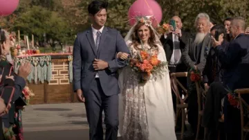 Belle Botanical Orange Wildflower Veil worn by Brenda (Jennifer Esposito) as seen in Awkwafina is Nora From Queens (S03E07)