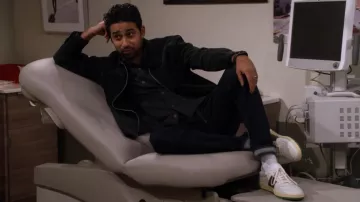 Collegium Pil­lar De­stroy­er Leather and Suede Low-Top Train­ers worn by Sid (Suraj Sharma) as seen in How I Met Your Father (S02E15)