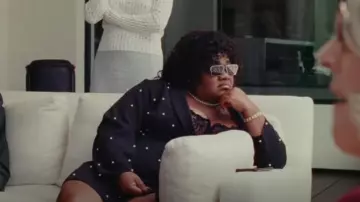 Saint Genies Plus Pearl orné d’un blazer en noir porté par Destiny (Da’Vine Joy Randolph) comme on le voit dans The Idol (S01E02)