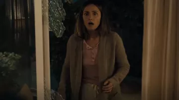 Clare V Gosee Clutch worn by Sylvia (Rose Byrne) as seen in Platonic  (S01E06)