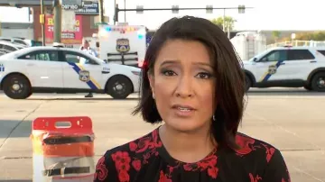 Tory Burch Paisley Jersey Bow Dress worn by Elaine Quijano as seen in CBS Mornings on June 13, 2023