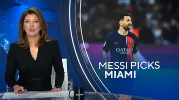 Giorgio Armani drapeado Milano Stitch Midi Vestido usado por Norah O'Donnell como se ve en CBS Evening News el 7 de junio de 2023