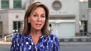 Nic + Zoe Artist Blocks Split Neck Top worn by Janet Shamlian as seen in CBS Evening News on June 9, 2023