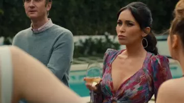 Mini-robe en lurex imprimée PatBo portée par Ruby Gale (Priscilla Quintana) comme on le voit dans la série télévisée Basé sur une histoire vraie (S01E02)