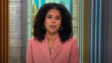 Rebecca Taylor Blazer Gabardine à double poitrine porté par Adriana Diaz comme vu dans CBS Mornings le 15 juin 2023