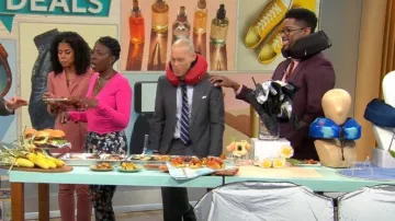 Rebecca Taylor Notch Gabardine Pantalon porté par Adriana Diaz comme vu dans CBS Mornings le 15 juin 2023