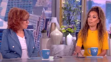 L'Agence Wayne Crop Chaqueta de doble pecho usada por Joy Behar como se ve en The View el 15 de junio de 2023
