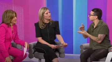 Chemise de camp boutonnée à manches courtes Avery portée par Christian Siriano comme on le voit dans Aujourd’hui avec Hoda & Jenna le 15 juin 2023