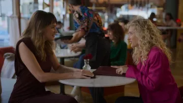 Zara Dress with Shoulder Pads worn by Valeria (Diana Gómez) as seen in Valeria (S03E02)