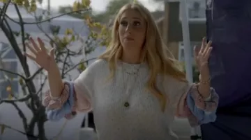 Pull à manches longues Namane Drop Shoulder porté par Stacey Solomon comme on le voit dans Sortez votre vie avec Stacey Solomon (S02E04)
