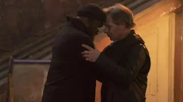 Black beanie worn by Nick Fury (Samuel L. Jackson) as seen in Secret Invasion TV series outfits (Season 1)