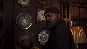 Grey beanie worn by Nick Fury (Samuel L. Jackson) as seen in Secret Invasion TV series outfits (Season 1)