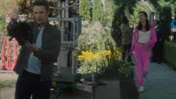 Alexander McQueen Black & White Sneakers worn by Bess Marvin (Maddison Jaizani) as seen in Nancy Drew (S04E04)