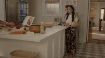 Maeve The Colette Cropped Wide Leg Pants usados por Lily Goldenblatt (Cathy Ang) como se ve en And Just Like That... (S02E02)
