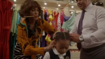 Falda Midi con estampado de cebra de Dries Van Noten usada por Lisa Todd Wexley (Nicole Ari Parker) como se ve en And Just Like That... (S02E02)