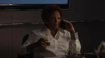 Maje Cot­ton Jacquard-Col­lar Shirt worn by Shuli Kucerac (Wanda Sykes) as seen in The Other Two (S03E09)