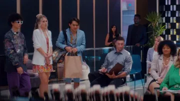 Alice + Olivia Jocelyn Robe portée par Alyssasays (Lisa Gilroy) vue dans Glamorous (S01E01)
