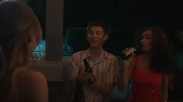 Tommy bahama Ombré Isles Plaid Silk Camp Camisa usada por Luke Chambers (Griffin Gluck) como se ve en Cruel Summer (S02E04)