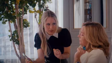 Alice + Olivia Chase Puff-Sleeve Sweater avec col détachable porté par Alyssasays (Lisa Gilroy) comme on le voit dans Glamorous (S01E02)