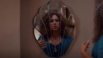 Urban Outfitters Shell Mir­ror used by Julia (Diana-Maria Riva) as seen in Glamorous (S01E02)