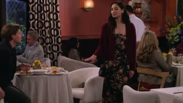 Reformation Frankie Flo­ral-Print Silk-Charmeuse Maxi Dress worn by Parker (Meaghan Rath) as seen in How I Met Your Father (S02E17)