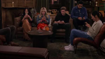 Vans Valen­tines Sk8-Hi Slim Zip worn by Ellen (Tien Tran) as seen in How I Met Your Father (S02E17)