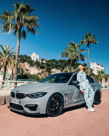 Le pantalon imprimé Butter Goods porté par Inoxtag sur son compte Instagram @inoxtag