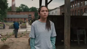 Howlin Psycho Killer Terry Short Sleeve Shirt worn by Ginny (Mahina Napoleon) as seen in The Walking Dead: Dead City (S01E02)