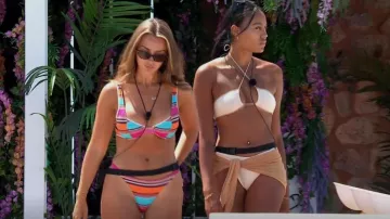 Pretty Little Things Nude Waffle Texture Halterneck Bikini Top porté par Ella Thomas vu dans Love Island (S10E23)