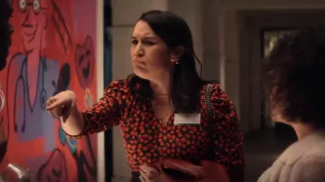 Collar de cadena de espiga Madewell usado por Zoë (Zoë Chao) como se ve en The Afterparty (S01E01)