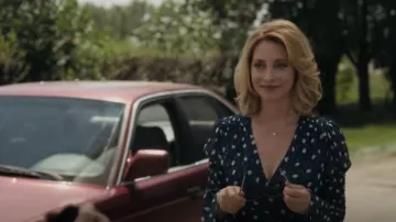 Diane Von Furstenberg Wrap Dress­es worn by Missy (Sharon Lawrence) as seen in Joe Pickett (S02E05)