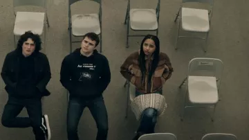 Mother Denim La chaqueta Triple Decker usada por Natalie Irons (Tayler Buck) como se ve en Superman & Lois (S03E13)