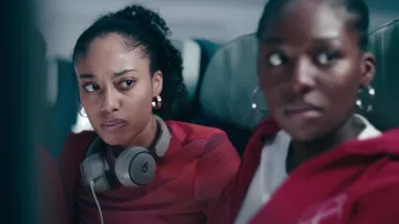 Beats Headphones used by Heidi (Camilla Beeput) as seen in Hijack (S01E02)