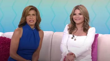 Black Halo Zana Twisted Halter-Neck Jumpsuit porté par Hoda Kotb comme vu dans Aujourd’hui avec Hoda & Jenna le 28 juin 2023